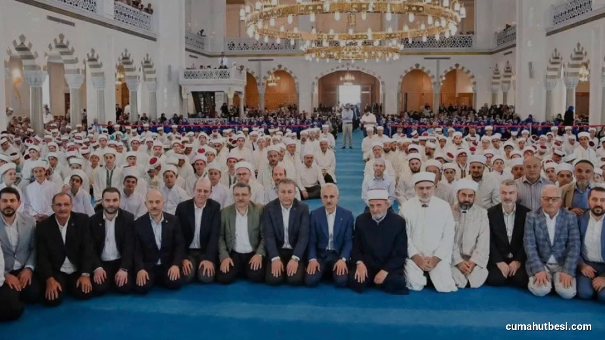 Trabzon Hanife Hatun Camiinde 623 hafız icazet belgelerini aldı