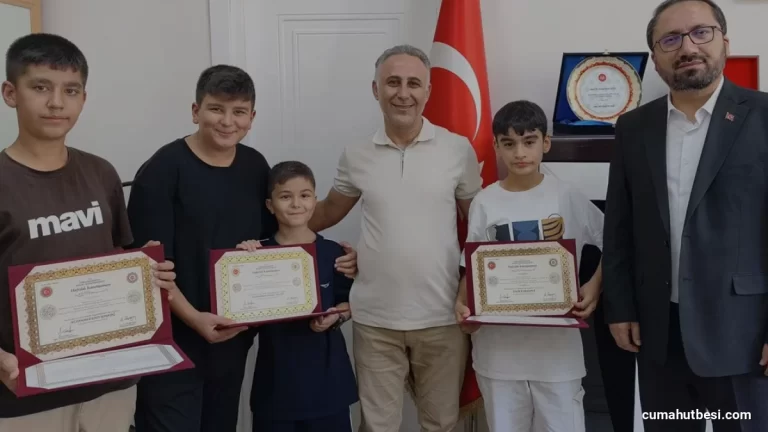Adıyaman İl Müftülüğü Hafızlık Eğitimini Tamamlayan Öğrencileri Ödüllendirdi