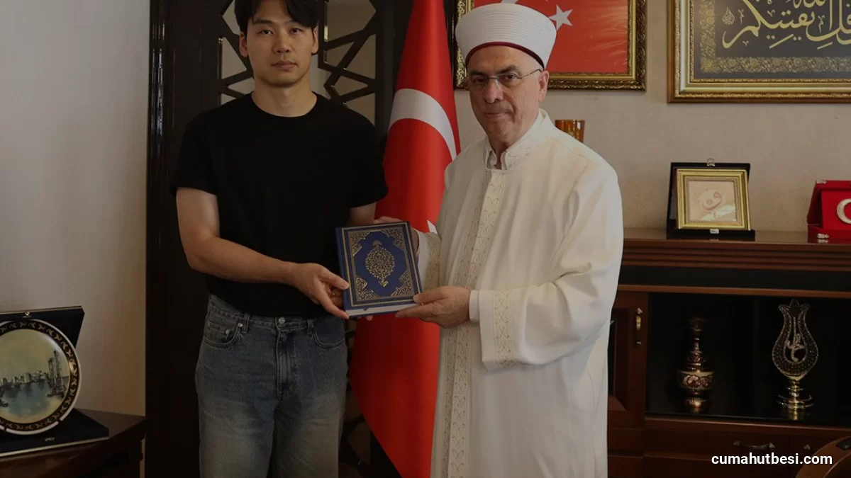Güney Koreli Choi Seung Gon Mersin İl Müftülüğünde Müslüman Oldu