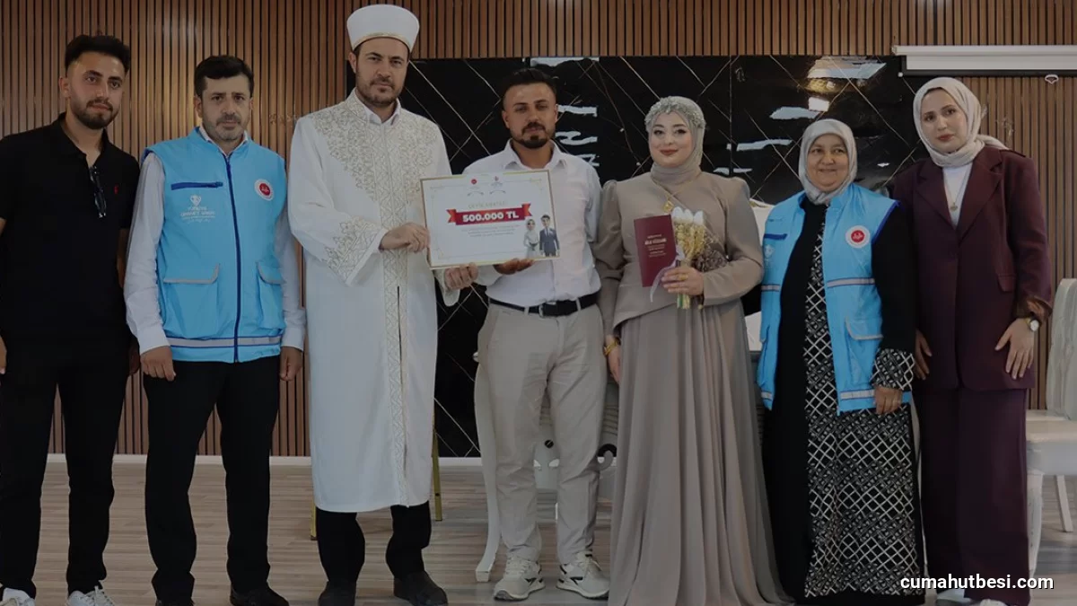 Hatayda İki İnsan Bir Hayat Projesi ile genç çift dünyaevine girdi