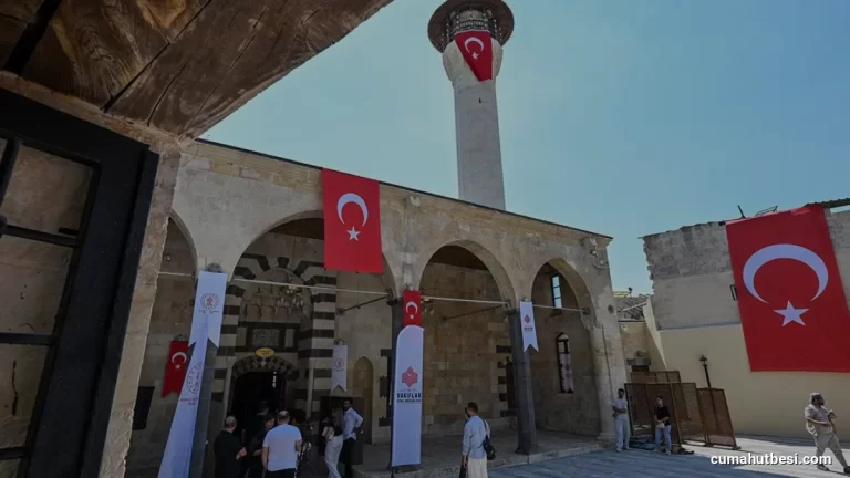 Gaziantep Bostancı Camii Restorasyonun Ardından İbadete Açıldı