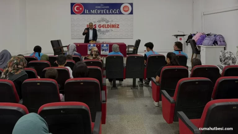 Iğdır İl Müftülüğü öğrencilere kırtasiye malzemesi dağıttı