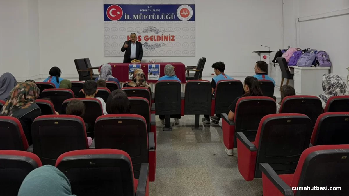 Iğdır İl Müftülüğü öğrencilere kırtasiye malzemesi dağıttı