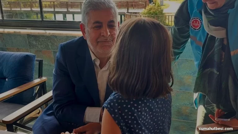 Elazığ İl Müftülüğü 100 Yetim Öğrenciye Eğitim Desteği Sağladı